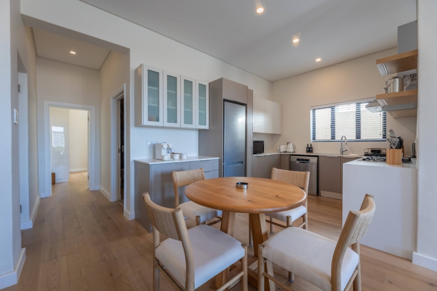 To Let 2 Bedroom Property for Rent in Sea Point Western Cape